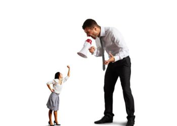 Cách trị người yêu gia trưởng mà chị em không nên bỏ lỡ