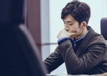 Tâm lý đàn ông ngoại tình bị vợ phát hiện diễn ra ra thế nào?