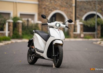 Không chỉ thân thiện với môi trường, xe máy điện Dat Bike còn sở hữu tính năng đặc biệt “Hill Assist” độc nhất vô nhị