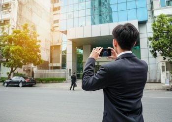 Thám tử Long An điều tra đối thủ cạnh tranh bí mật.