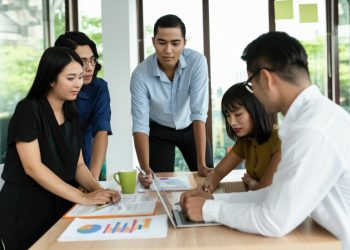 Thám tử điều tra nội bộ Bình Thạnh, làm việc nhóm chuyên nghiệp.