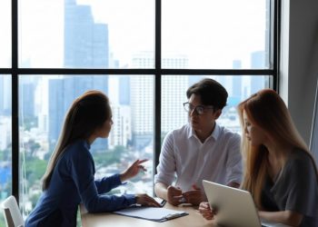 Thám tử Quận 2: Xác minh số điện thoại nhanh chóng, bảo mật.