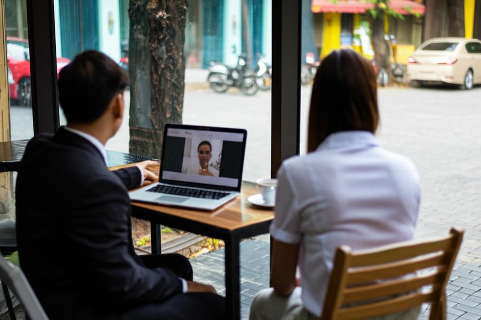 Bí Mật Sau Lưng Người Bạn Đời: Thuê Thám Tử Theo Dõi Ngoại Tình Tại Hồ Chí Minh? 1 Thám tử theo dõi ngoại tình tại Hồ Chí Minh.