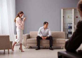 Thám tử Bình Phước: Tự điều tra hay thuê thám tử ngoại tình?