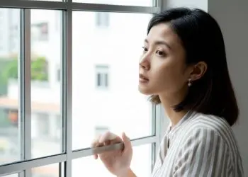 Phụ nữ nghi ngờ ngoại tình cần thám tử quận 11