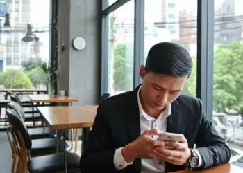 Thám tử xác minh số điện thoại Quận 2 bí mật.