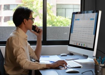 Thám tử quận 2: Xác minh số điện thoại bí mật.
